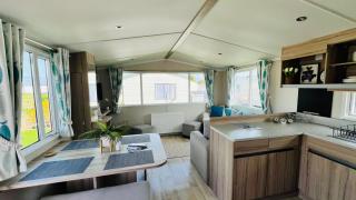 Luxurious caravan in Lyons Holiday Park Rhyl - Meliden - 2