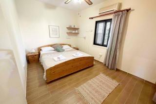 Ground Apt With Master Bedroom And Twin Bedroom - Paphos - 5