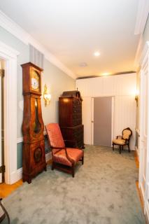 Back Bay Efficiency Unit, Pvt Bath, Kitchenette - Boston - 2