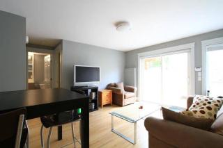 QE Park Garden suite 3BR 1.5Ba - Vancouver - 0
