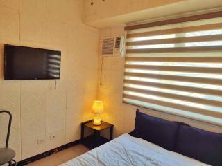Urban Deca EDSA Budget Place w/ Unli Wi-Fi Netflix - Manila - 8