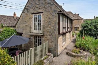 Entire Cottage in Burford Centre, Cotswolds - 2