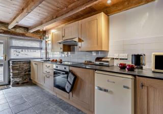 The Granary - Bethania - Cross Inn - 2