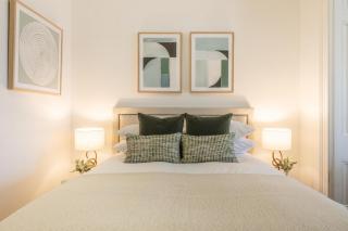 Modern 1-Bed Studio near Tramsheds - Sydney - 3