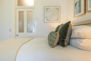 Modern 1-Bed Studio near Tramsheds - Sydney - 2
