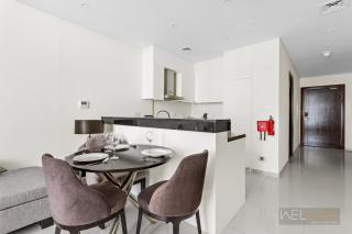 WelHome - Charming Breathtaking 1BR Apt. In Damac Hills - Dubai - 2