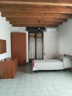 Il balcone sulla piazza - Gela - 4