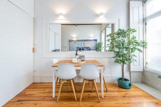 GuestReady - High-ceiling urban retreat in Porto - Porto - 9