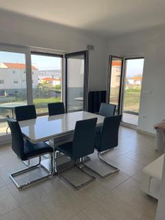 Sunny day , three bedroom apartment with pool - Trogir - 6