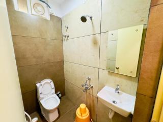GREENS INN near Madras High Court and Harbour Chennai Port - Chennai - 4