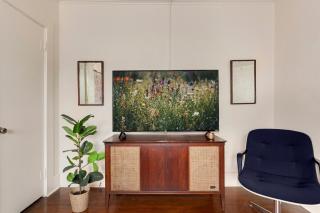 The Wildflower- Monthly Rental - Walk Everywhere - 1