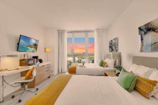 To Steps from the Beach - Coastal Bliss, Pool- Gym - Hallandale Beach - 4