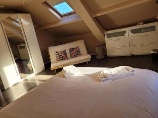 *Leamington Apartments* - George St - 3 bedroom townhouse - 1