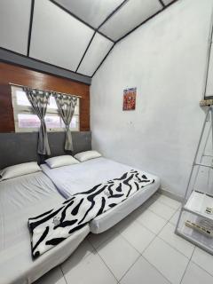 Homestay Rumah Opung Murah Tengah Kota Yogya - 4