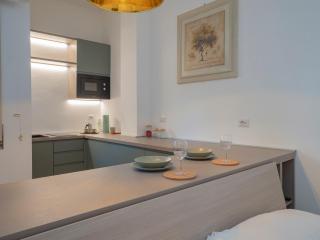 Xenia Apartments - Renovated studio in Navigli area - Milan - 2