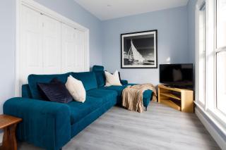 Chic 2-Bed Seafront Haven Near Felpham Beach - 1