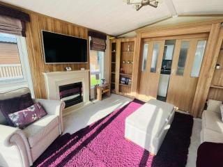 Bakers Lodge with Hot Tub - York - 7