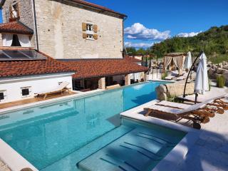 Villa Blazeni Miroslav Bulesic in Central Istria for 8 people with private heated pool and sauna - Vranje Selo - 9