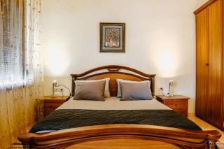 City Grove: Blooms and Beds - Gjirokastër - 9