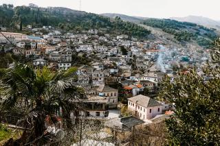 City Grove: Blooms and Beds - Gjirokastër - 6