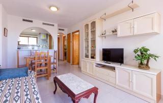 Cozy Apartment In Torrevieja - Torrevieja - 8