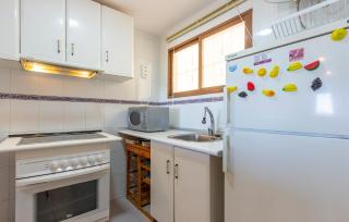 Cozy Apartment In Torrevieja - Torrevieja - 4