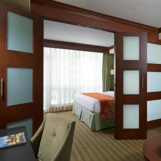 Newport Beachside Hotel & Resort - 6