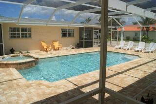 Beach Resort in Cape Coral - Cape Coral - 3
