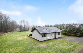 Amazing Home In Aakirkeby With Wifi - 9