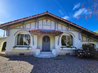 Le 17M - Maison Basque d'Occitanie Climatisée - Jardin - Parking 3 voitures - 9