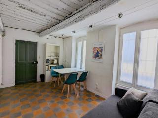 Cozy Apartment Intramuros near the Station - Avignone - 2