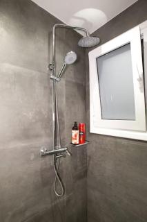 Acropolis Modern House - 2