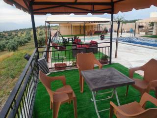 Magical Rosemary Chalet - - 2