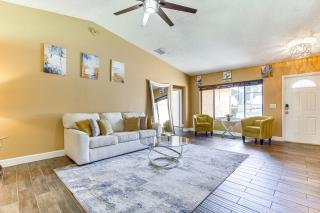 Near Beaches Pet-Friendly Sunrise Escape with Patio - Sunrise - 6