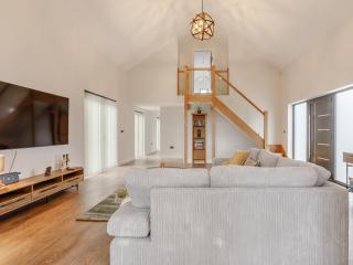 4 Bed in Dunstable 93632 - - 6