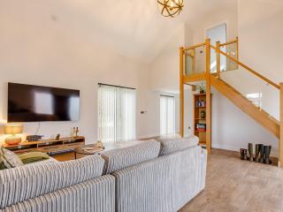 4 Bed in Dunstable 93632 - - 4