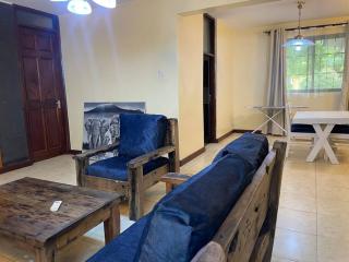 Fenced 4 bedroom house in Masaki - Dar es Salaam - 7