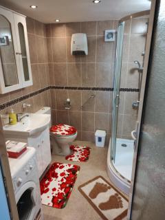 Newly renovated 2 Bed ground floor flat in Haskovo - Tŭnkovo - 9