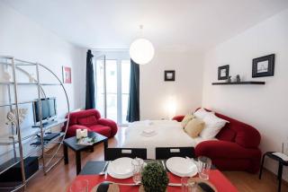 Bright and homey AC apartment near the center - Budapeste - 9