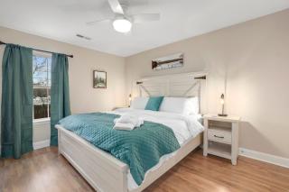 Bentonville Abode - MTB Friendly - 2 Mi to DT - 8