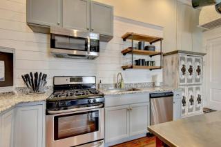 Historic Denison Loft with a View - 4