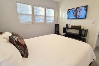 13 Pl Right - Renovated-APT-Downtown-Phoenix-Beautiful Patio - Phoenix - 1