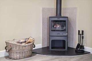 Sophie's Barn - Hot Tub Packages Available - 1