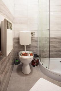 Very central, comfy studio - 1