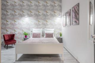 Gorgeous & Super Central Studio - Budapest - 4