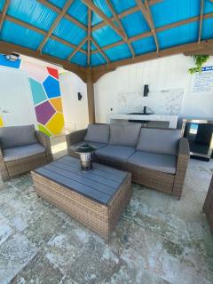 Sea Breeze Tunnel Hideaway 6 - 1