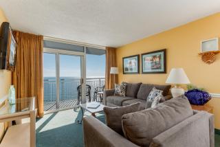 Oceanfront corner unit with panaramic views,pools,hot tub,lazy river,exercise room - 8