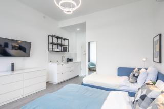 Newly designed central studio - 8