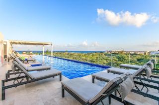 Happy Vibes Getaway with Stellar Oceanview Roof Pool! - Playa del Carmen - 0