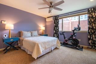Three Bedroom Townhouse Downtown with Private Backyard - Seattle - 3